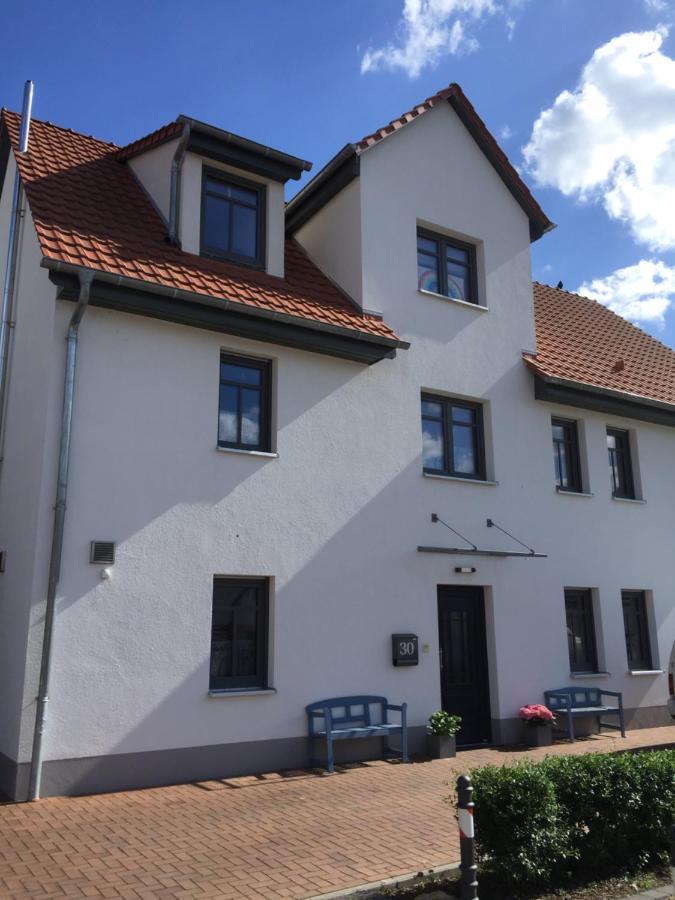 Familienfreundliche Ferienwohnung am See Sömmerda Exterior foto